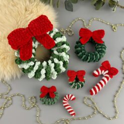 Mönster virkade söta små Julkransar och Polkagrisar