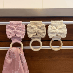 Alternative view of Mönster Virkad handdukshållare "Heather"