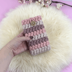 Alternative view of Virkmönster Mobilfodral "Rosebud"