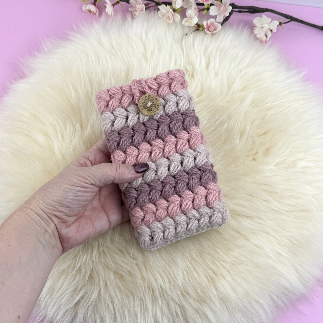 Virkmönster Mobilfodral "Rosebud" - Bild 2