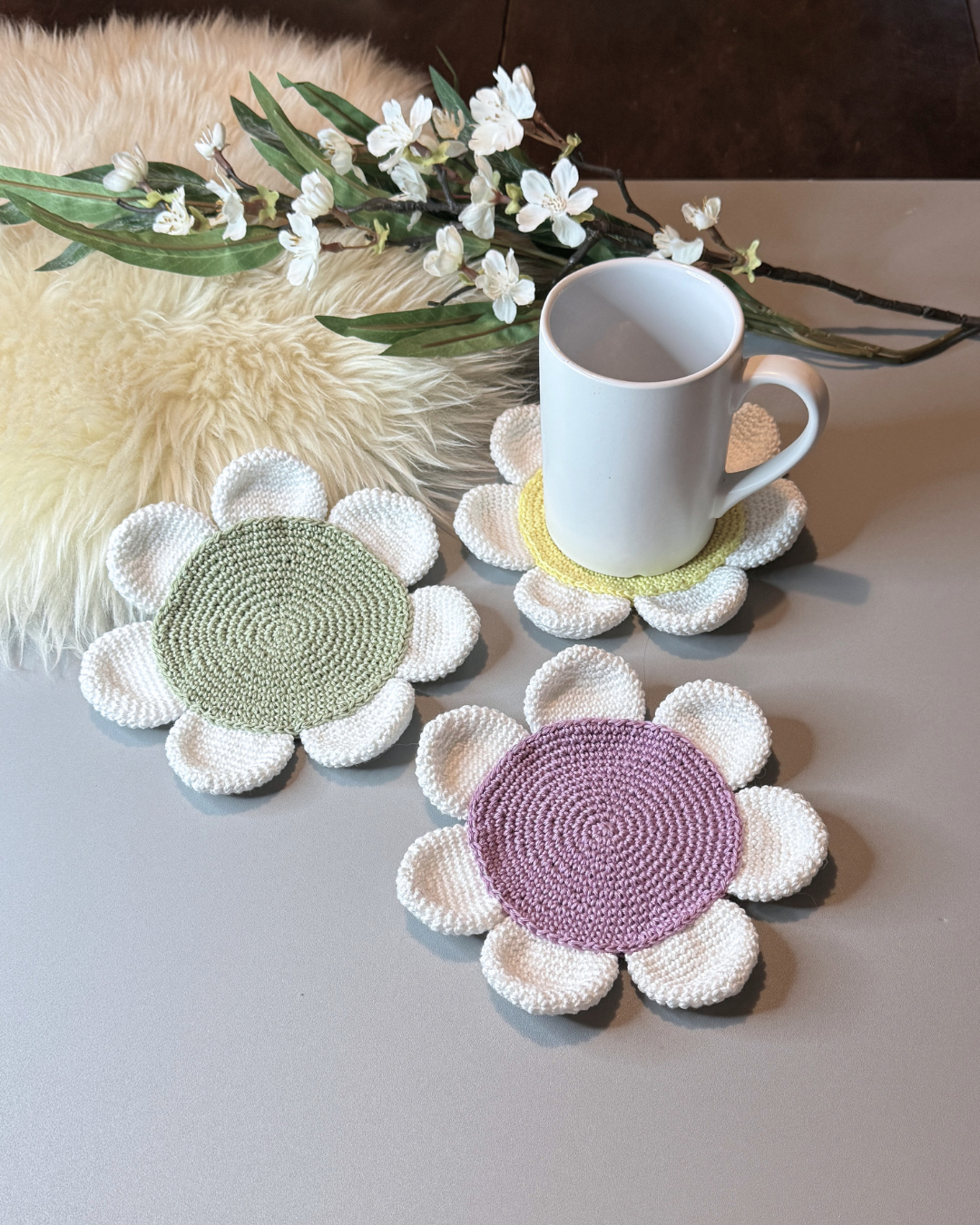 Virkmönster Glasunderlägg "Anemone"